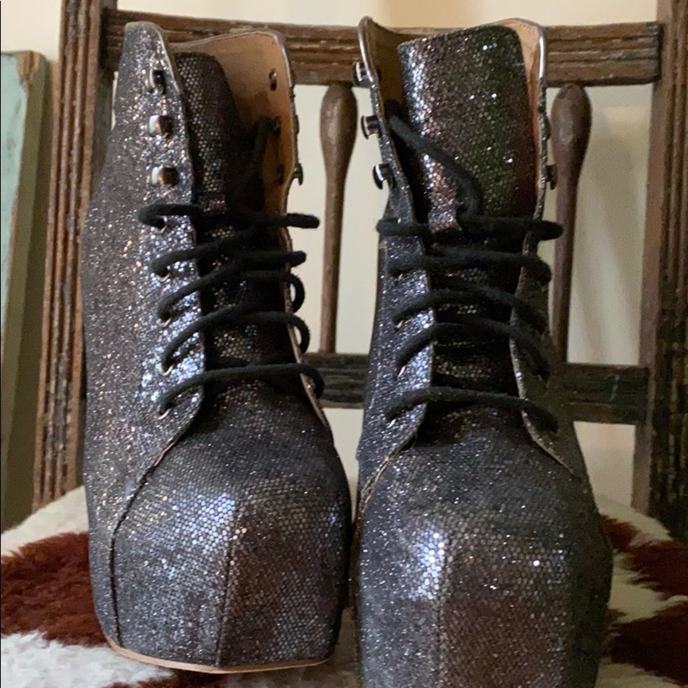 Disco Platforms